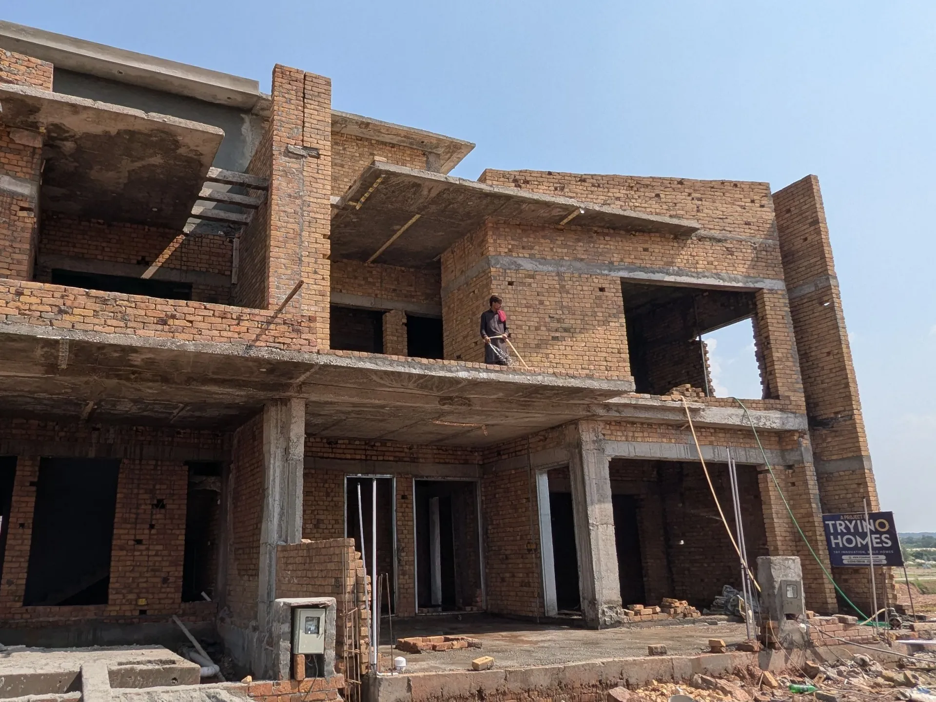 Ongoing Grey Structure construction by Tryino Homes in Parkview City, Plot C-74 — photo 8