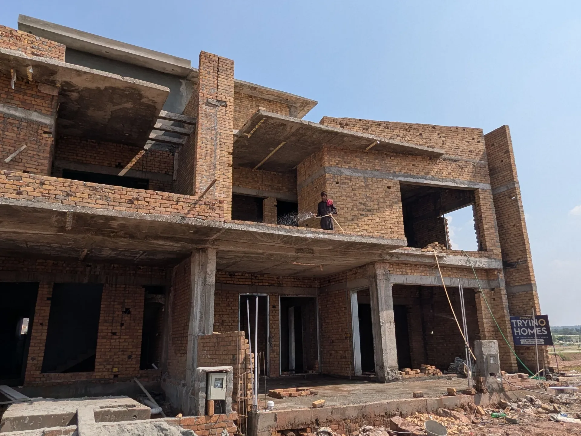 Ongoing Grey Structure construction by Tryino Homes in Parkview City, Plot C-74 — photo 7
