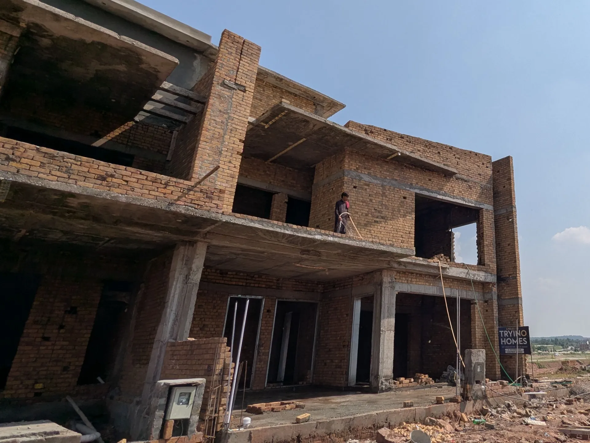 Ongoing Grey Structure construction by Tryino Homes in Parkview City, Plot C-74 — photo 10