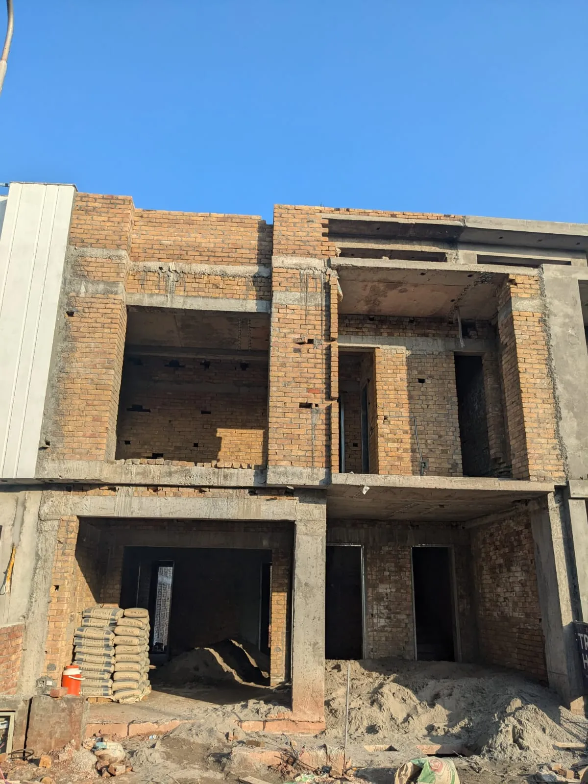 5 Marla Grey Structure ongoing in Parkview City (Plot B-458)